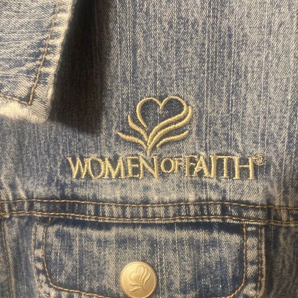 Distressed Women Of Faith Blue Jean Jacket Size Medium - Picture 2 of 6